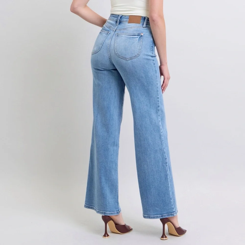 Judy Blue Full Size Wide Leg Jeans with Pockets - Picture 8 of 10